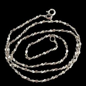 GB# Beautiful Twisted Sterling 925 Silver Necklace